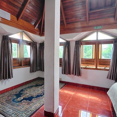Pele Guesthouse Bandung Exteriér fotografie
