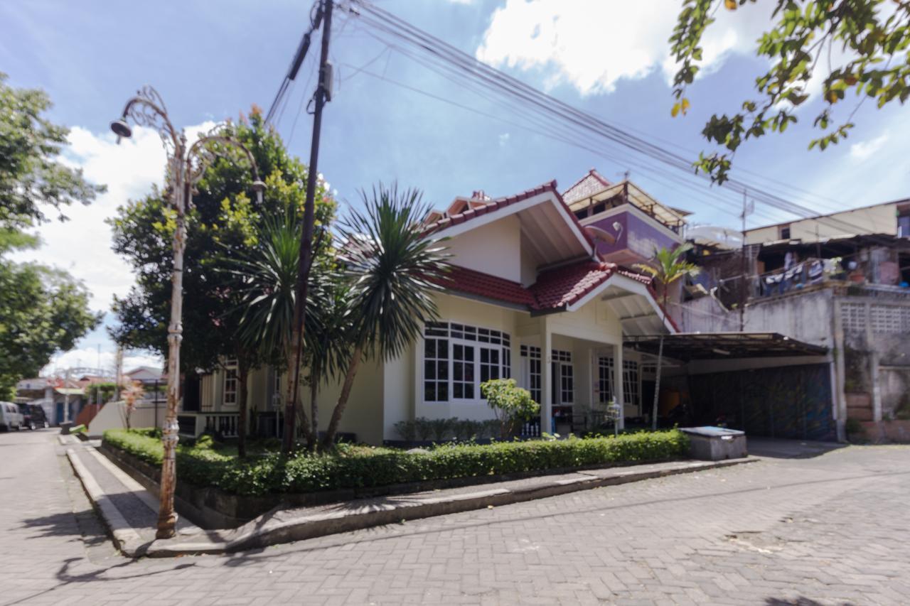 Pele Guesthouse Bandung Exteriér fotografie