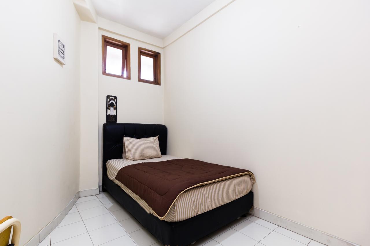 Pele Guesthouse Bandung Exteriér fotografie