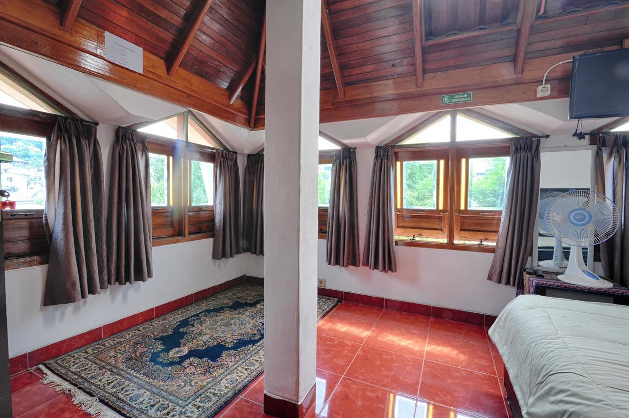 Pele Guesthouse Bandung Exteriér fotografie